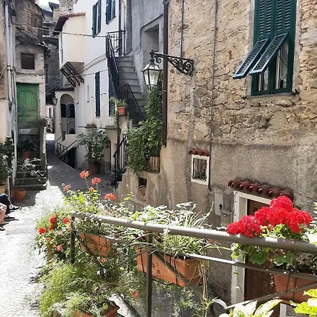 The Window With A View Rocchetta Nervina