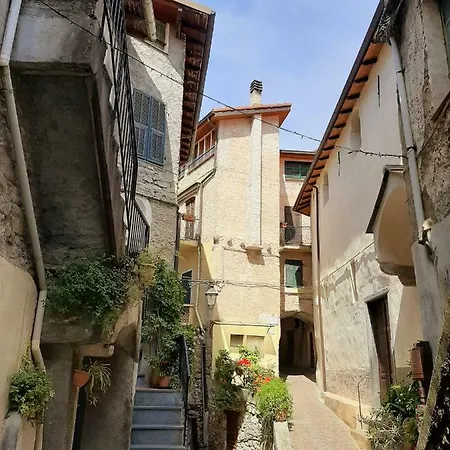招待所 The Window With A View Rocchetta Nervina